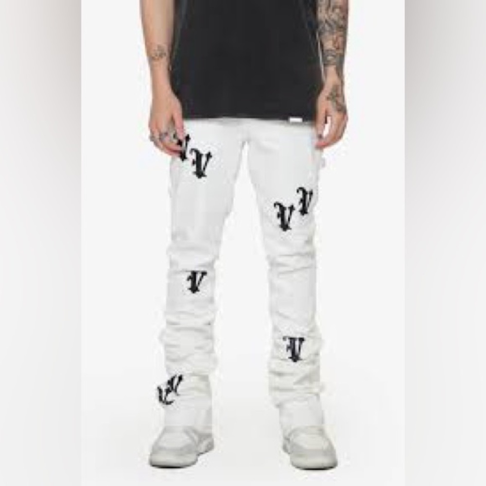 Selling nice special edition white never worn denims with tags from Valabasas